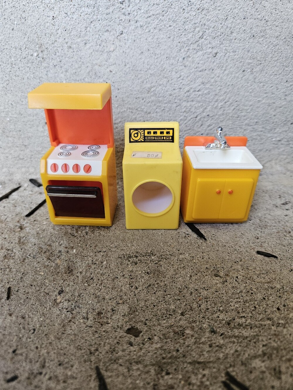 Fisher-Price 3pc Vintage Dollhouse Appliances Washer Sink Stove